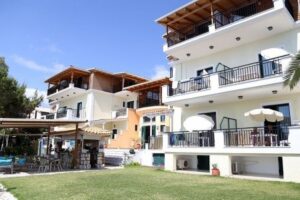 Řecko ; Lefkada ; Aparthotel Madouri Beach