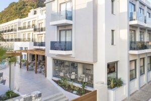 Řecko ; Samos ; Samian Mare Suites & Spa