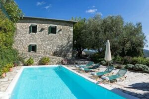 Villa Old House & Guest House